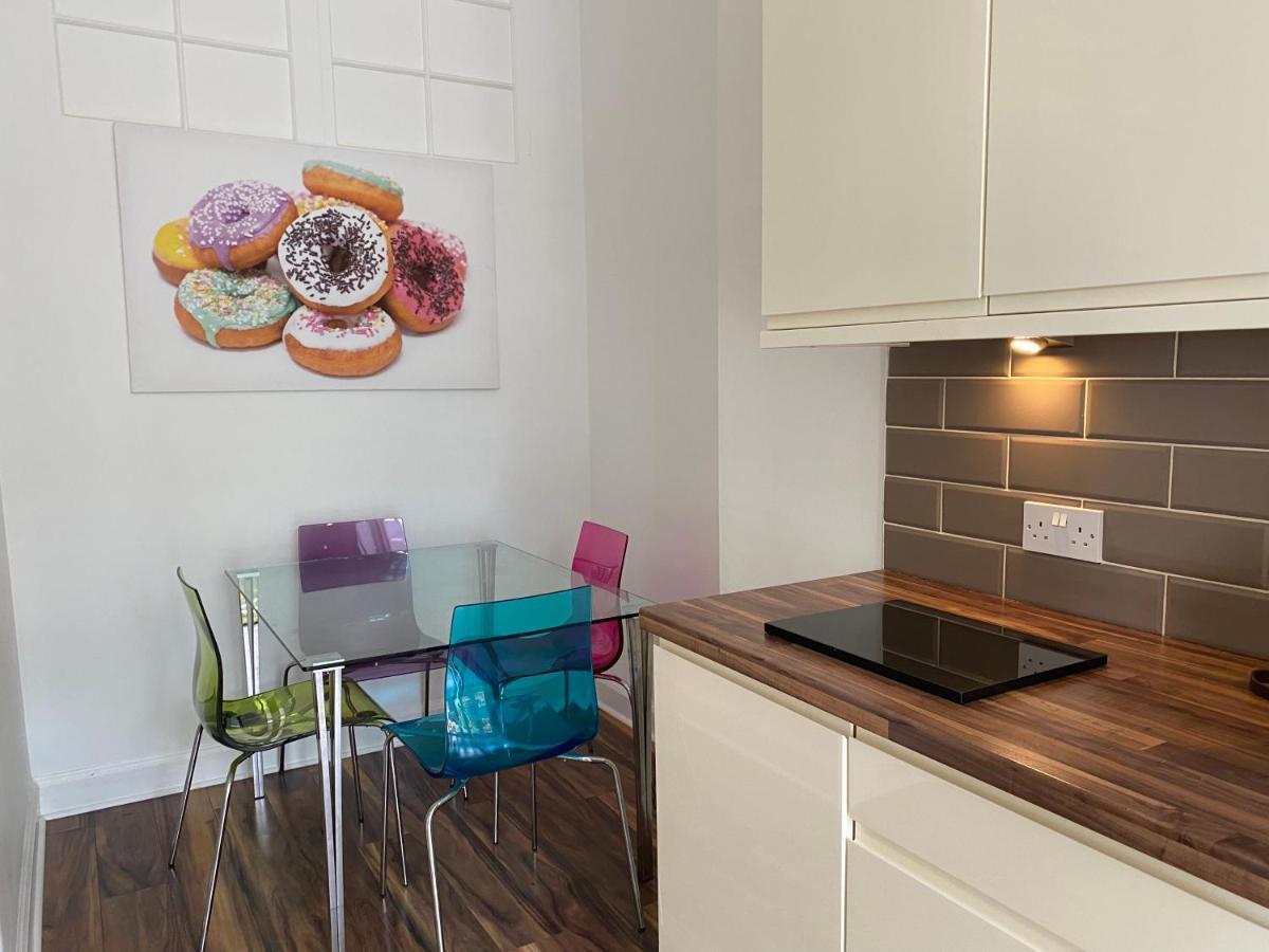 Lovely Main Door 2 Bed Apartment เอดินบะระ ภายนอก รูปภาพ