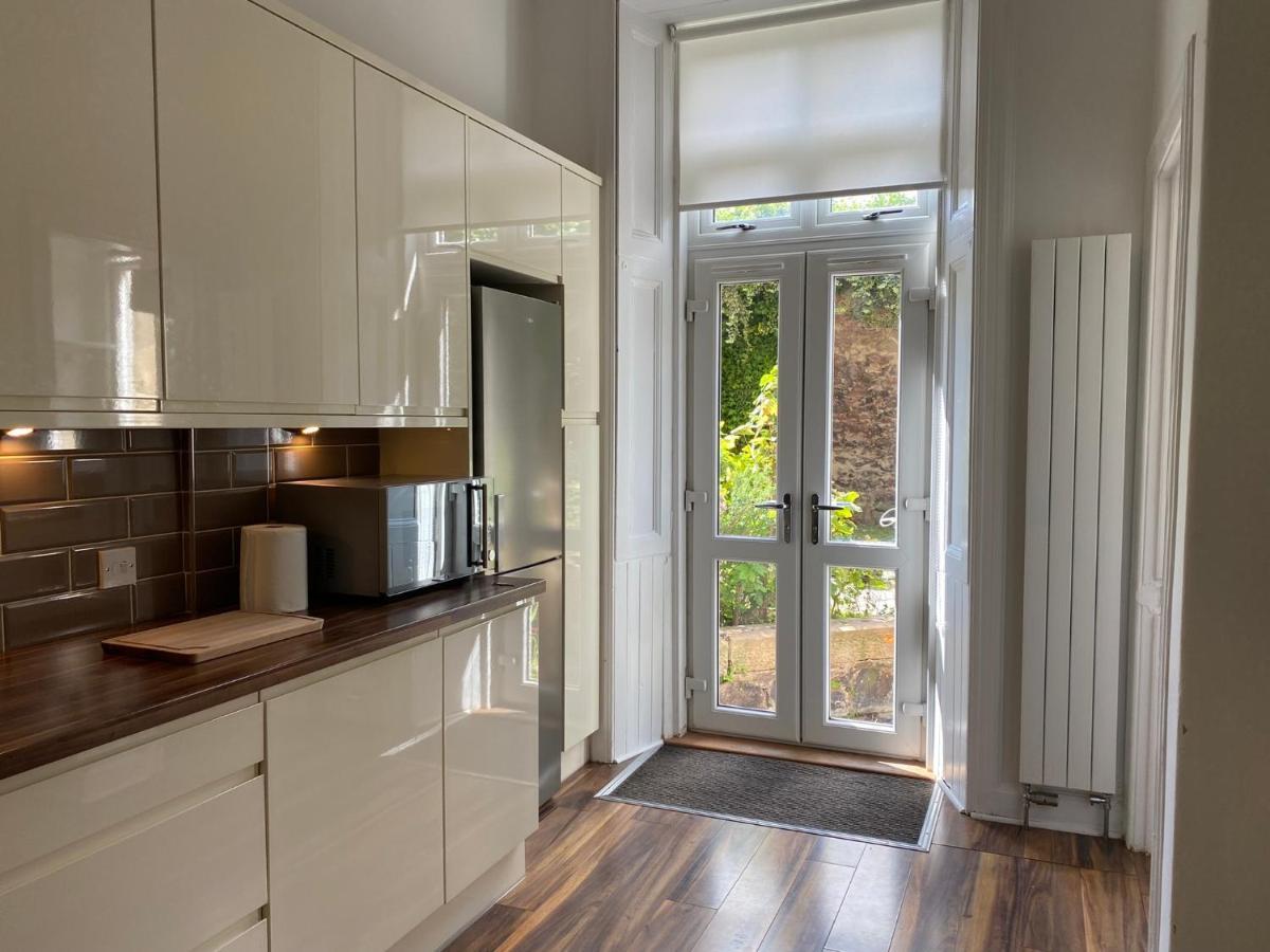 Lovely Main Door 2 Bed Apartment เอดินบะระ ภายนอก รูปภาพ
