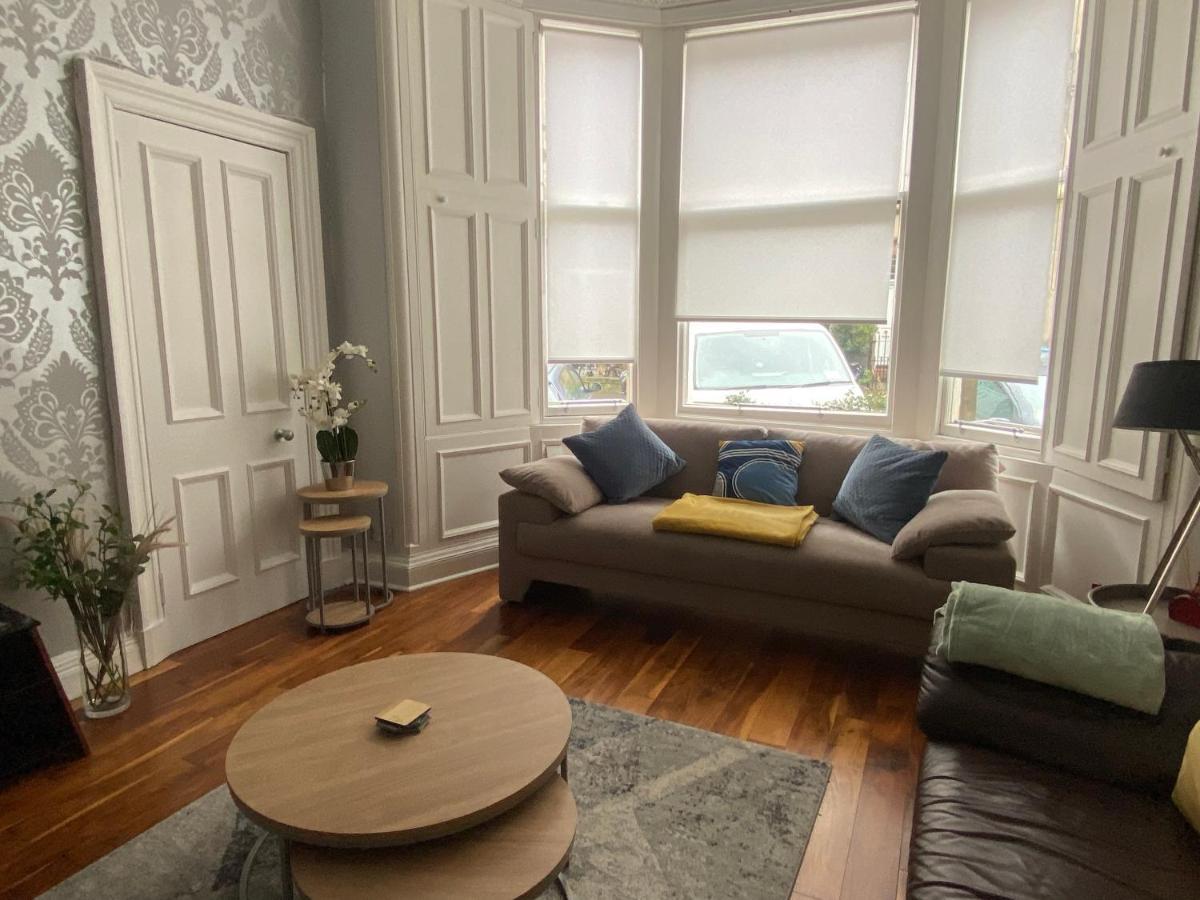 Lovely Main Door 2 Bed Apartment เอดินบะระ ภายนอก รูปภาพ